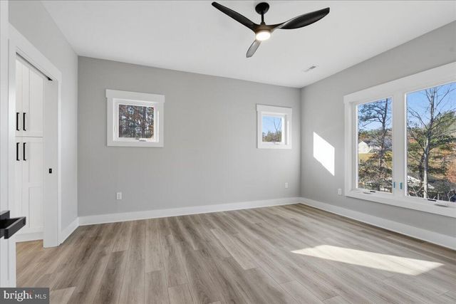 172 LAKEWATCH CIR, Moneta, VA 24121