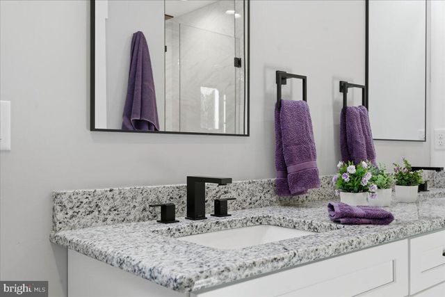 172 LAKEWATCH CIR, Moneta, VA 24121