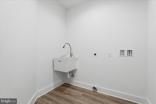 172 LAKEWATCH CIR, Moneta, VA 24121