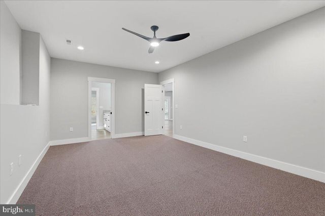 172 LAKEWATCH CIR, Moneta, VA 24121