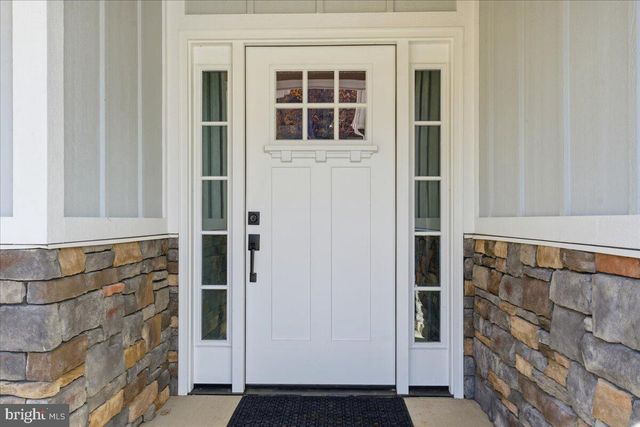 172 LAKEWATCH CIR, Moneta, VA 24121