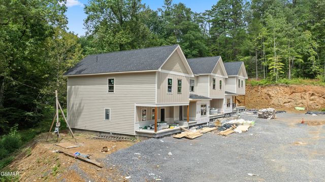 812 Powdermill Road, Gatlinburg, TN 37738