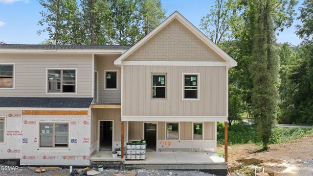 812 Powdermill Road, Gatlinburg, TN 37738