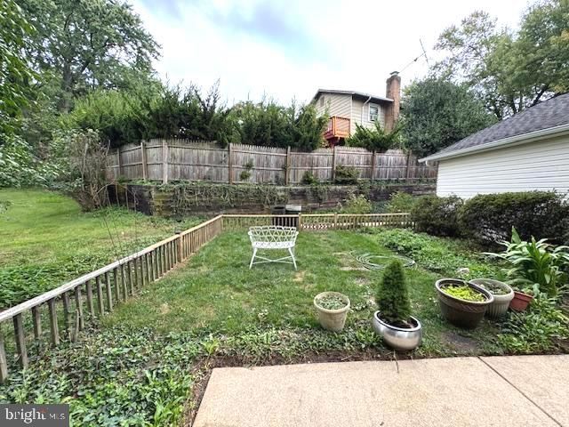 2053 KINGS HOUSE RD, Silver Spring, MD 20905