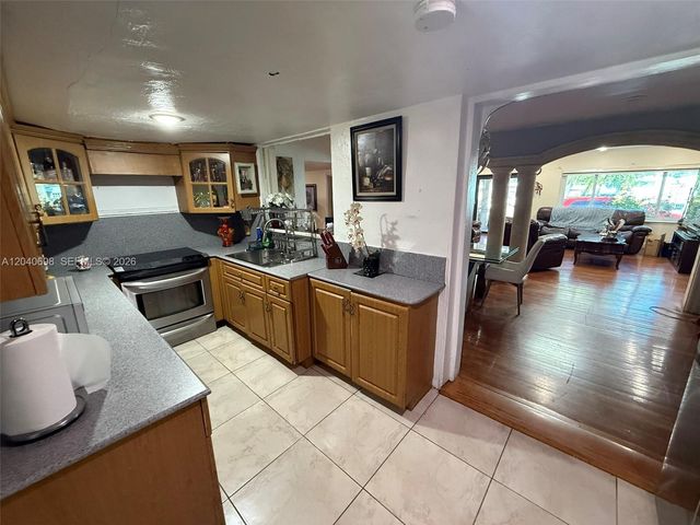 202 To To Lo Chee Drive, Hialeah, FL 33010