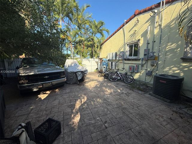 202 To To Lo Chee Drive, Hialeah, FL 33010