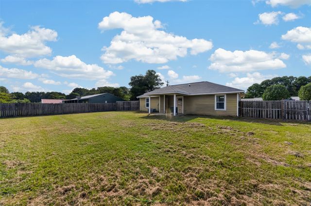1054 Caroline, Bullard, TX 75757