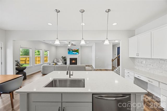 240 Cramerton Mills Parkway, Cramerton, NC 28032