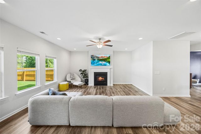 240 Cramerton Mills Parkway, Cramerton, NC 28032