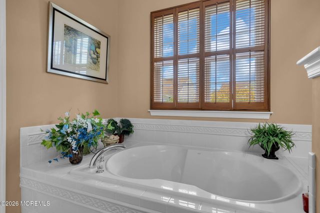 3 Eagleswood Drive, Waretown, NJ 08758