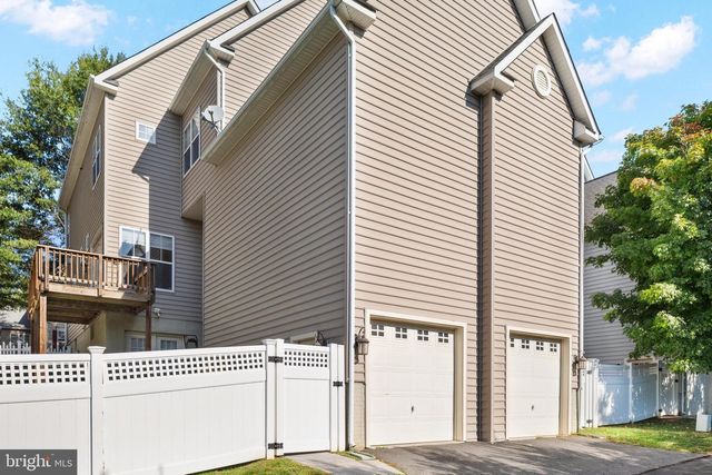 17562 LETHRIDGE CIR, Round Hill, VA 20141