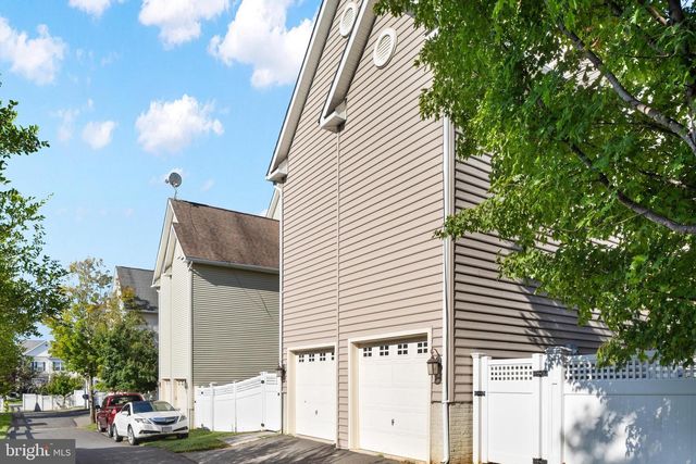 17562 LETHRIDGE CIR, Round Hill, VA 20141