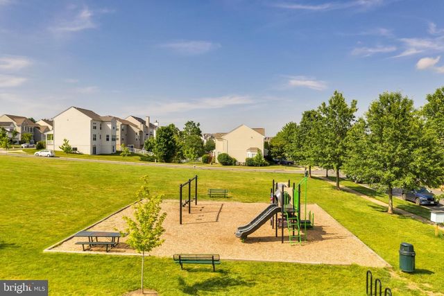 17562 LETHRIDGE CIR, Round Hill, VA 20141