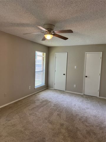 1010 Irene Street, Burleson, TX 76028