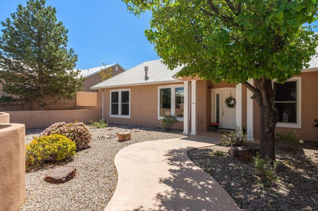 700 Via Posada SE, Albuquerque, NM 87123