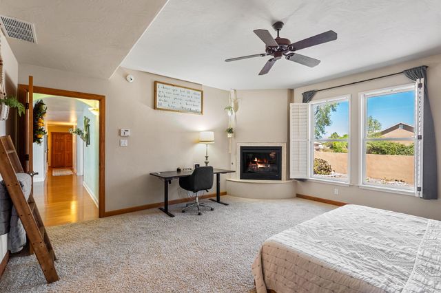 700 Via Posada SE, Albuquerque, NM 87123