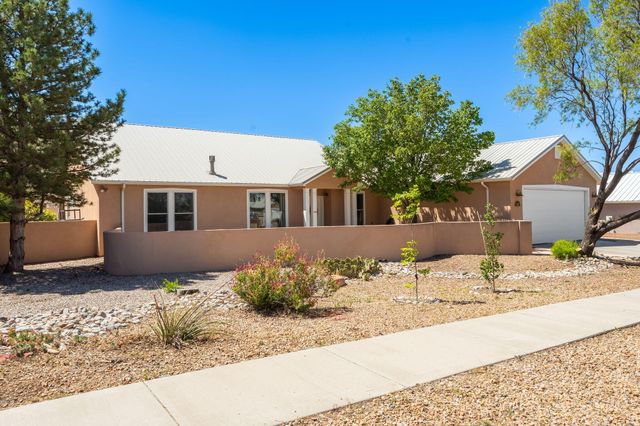 700 Via Posada SE, Albuquerque, NM 87123