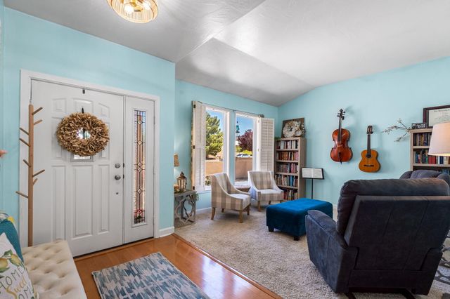 700 Via Posada SE, Albuquerque, NM 87123