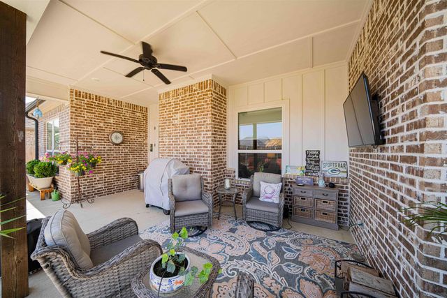 2834 Guinn Farms Rd, Tyler, TX 75707