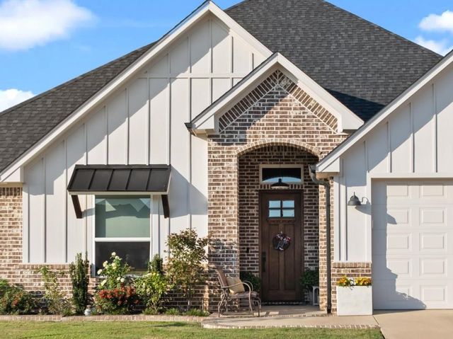 2834 Guinn Farms Rd, Tyler, TX 75707