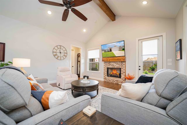 2834 Guinn Farms Rd, Tyler, TX 75707