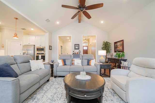 2834 Guinn Farms Rd, Tyler, TX 75707