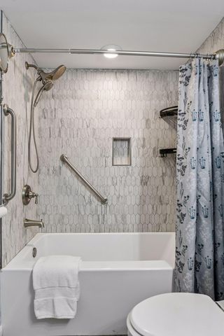 3613 Robin Lane, Minnetonka, MN 55305