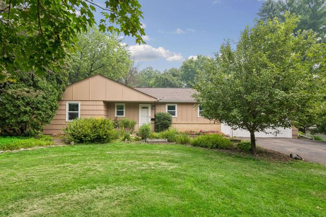 3613 Robin Lane, Minnetonka, MN 55305