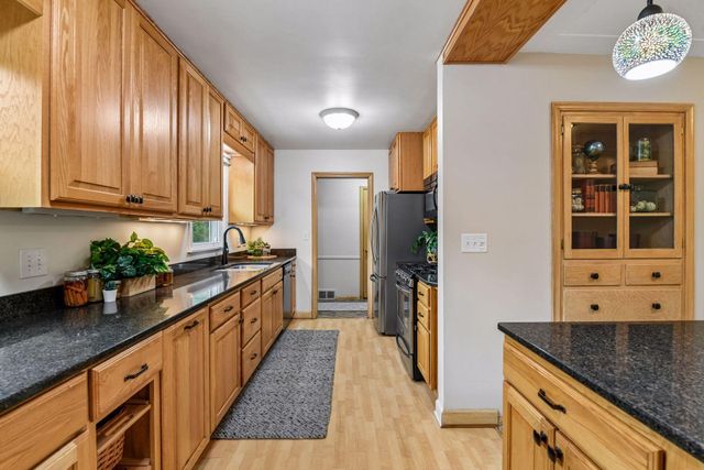 3613 Robin Lane, Minnetonka, MN 55305