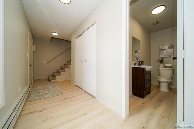 6578 Greene Haven Drive, Clarkston, MI 48348