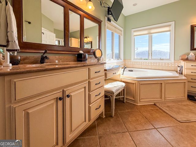 120 Ridgeland, Sautee Nacoochee, GA 30571