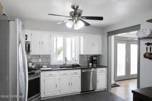 172 Hawkin Road, New Egypt, NJ 08533