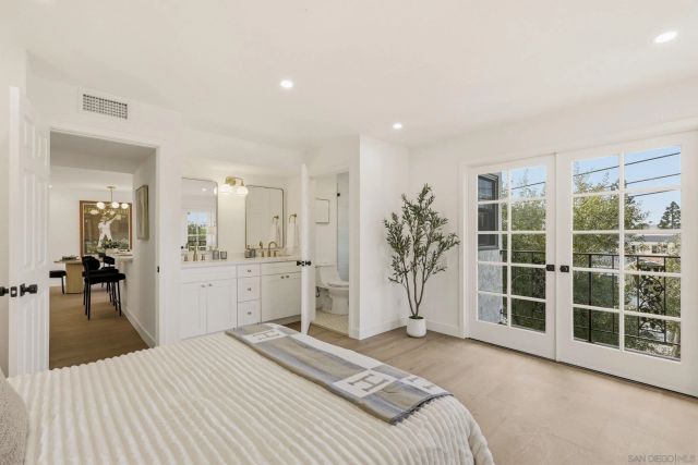 1263 Robinson 13, San Diego, CA 92103
