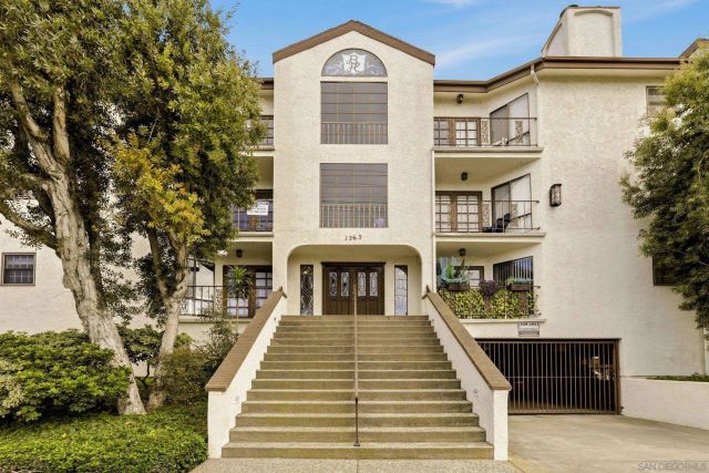 1263 Robinson 13, San Diego, CA 92103