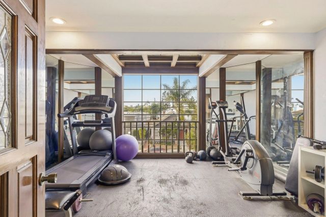 1263 Robinson 13, San Diego, CA 92103