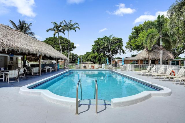 240 N High Point Boulevard C, Boynton Beach, FL 33435