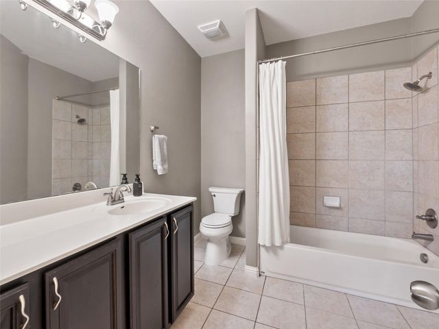 1101 Feather Reed DR, Leander, TX 78641