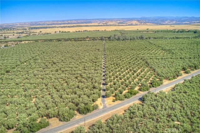 16 Rocky, Oroville, CA 95965