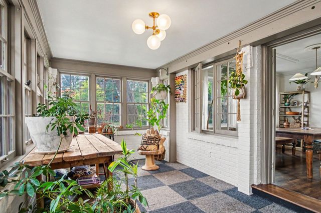 1154 E Chippewa Drive SE, Grand Rapids, MI 49506
