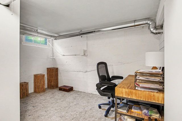 1154 E Chippewa Drive SE, Grand Rapids, MI 49506
