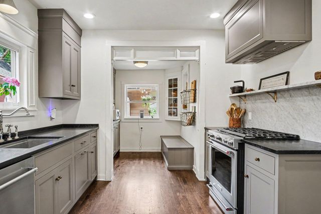 1154 E Chippewa Drive SE, Grand Rapids, MI 49506