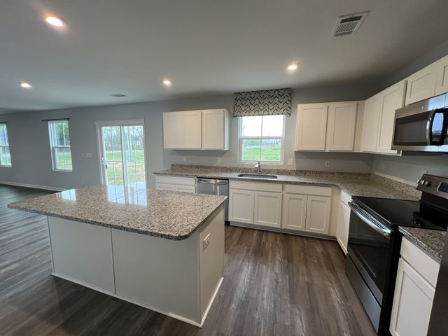 5622 Compass Way, Christiana, TN 37037