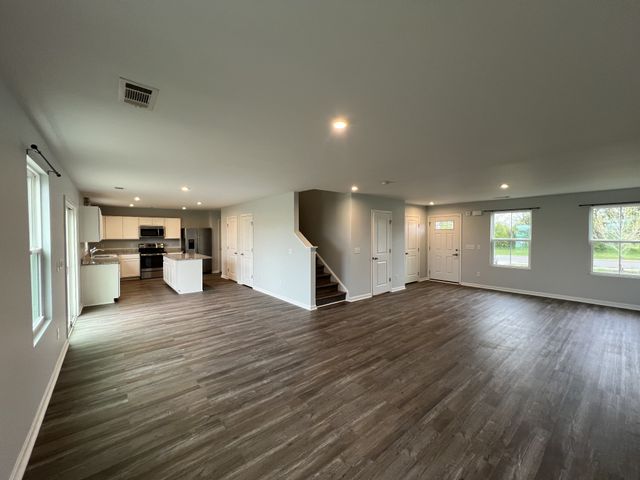 5622 Compass Way, Christiana, TN 37037