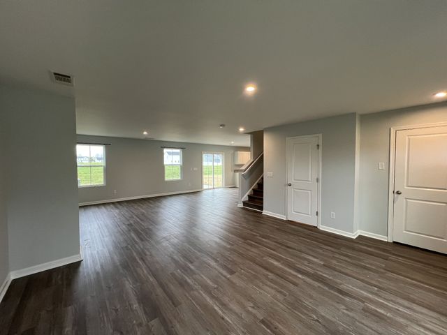 5622 Compass Way, Christiana, TN 37037