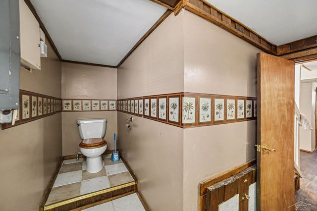 1507 Holmes Street, Saginaw, MI 48602