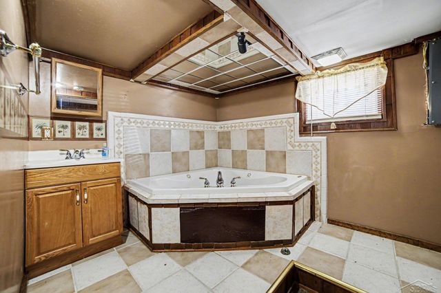 1507 Holmes Street, Saginaw, MI 48602