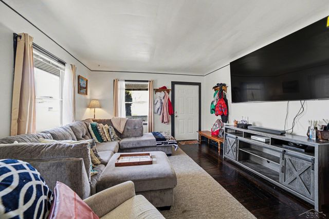 1507 Holmes Street, Saginaw, MI 48602