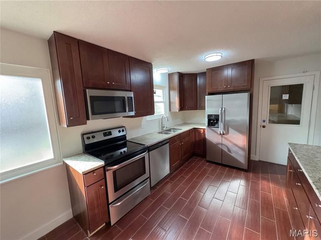 945 Countryside Drive, Troy, MO 63379