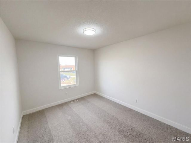 945 Countryside Drive, Troy, MO 63379