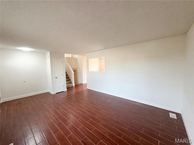 945 Countryside Drive, Troy, MO 63379